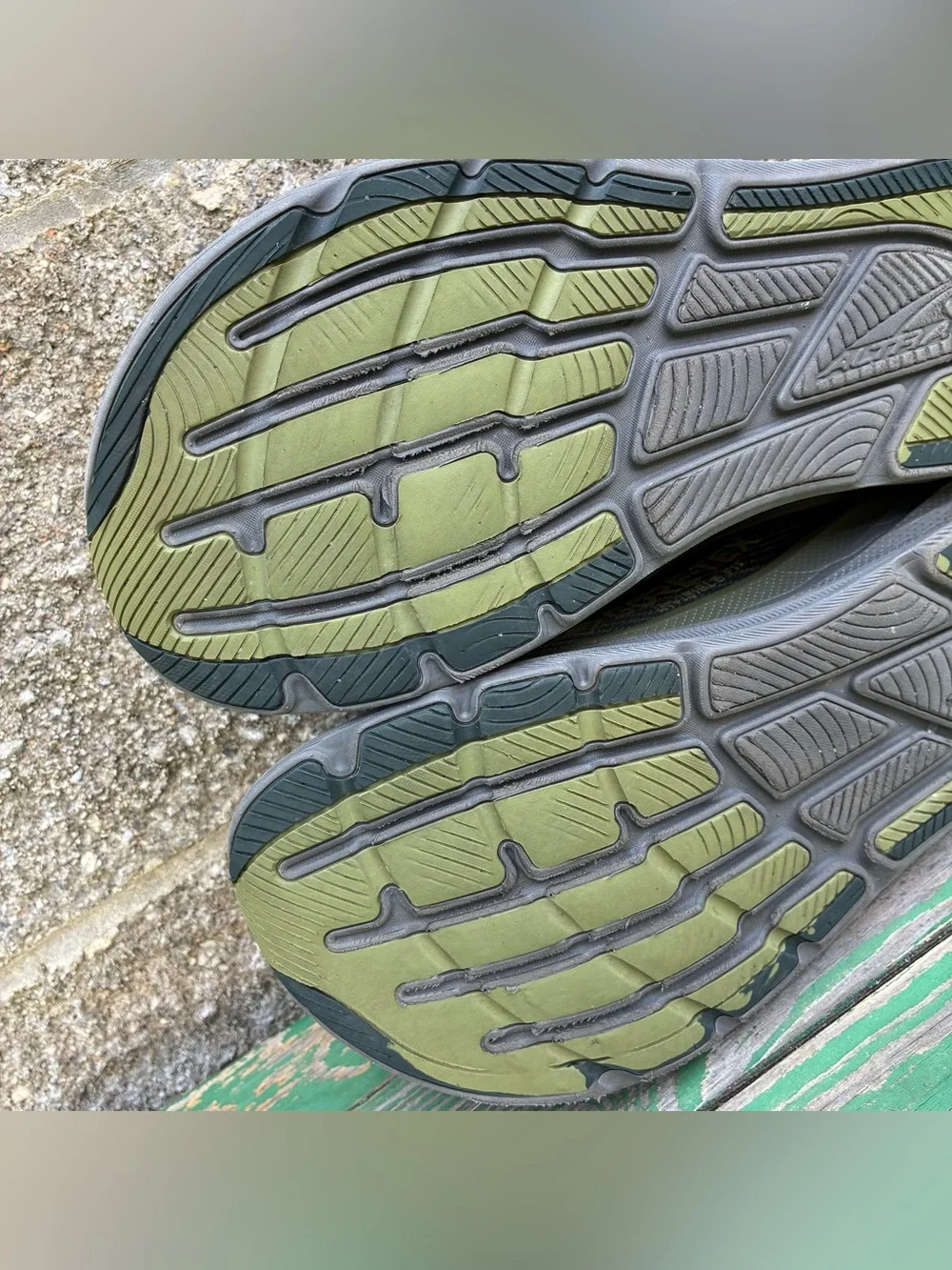 Altra Mens Torin 8 GTX Running Shoes Black/Grey Sz 10 Sneakers